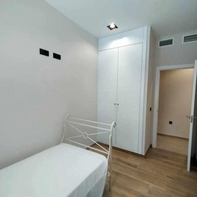 Ferienwohnung Estupendo Piso Nuevo En Playa Victoria Cádiz Exterior foto